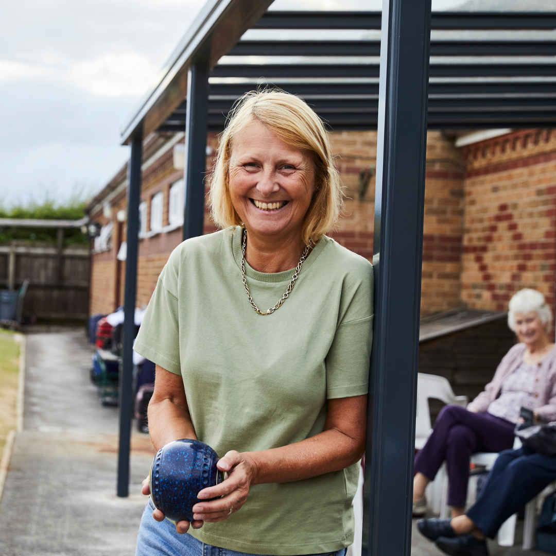 Bowls lady